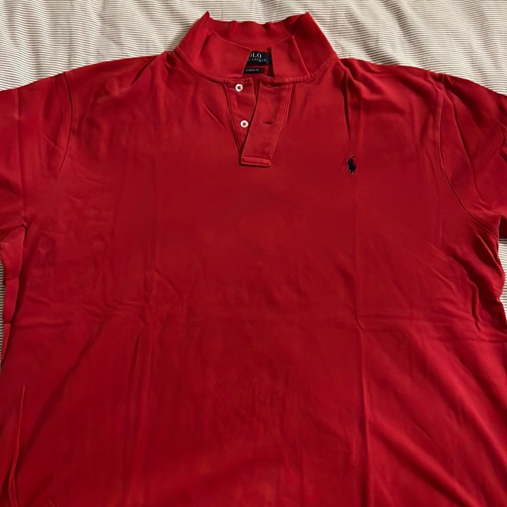 Red polo with black horse XXL